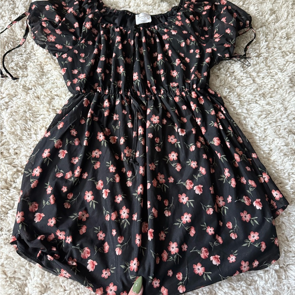 Elegant Black and Pink Floral siren, Lilly maternity Mini Dress - Picture 4 of 6